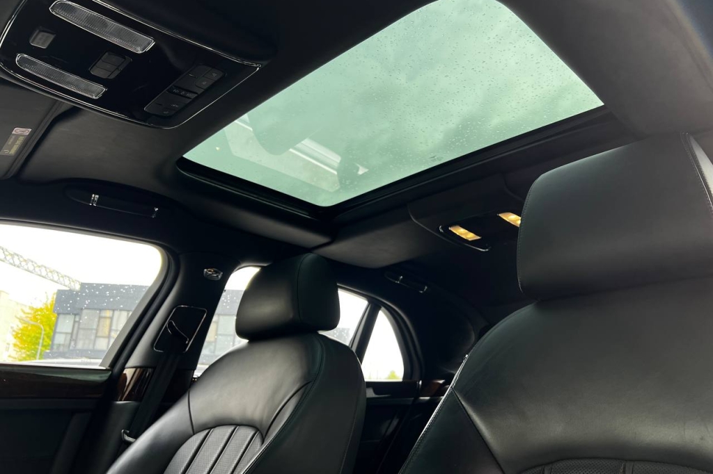 Bentley Mulsanne 2013 фото 10