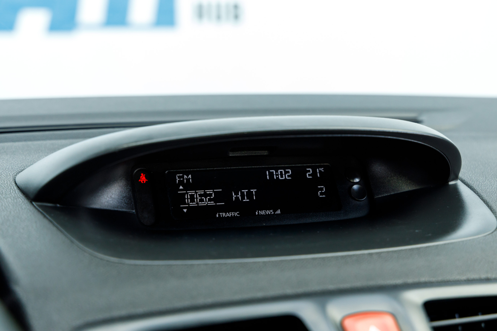 Renault Megane 2010 photo 24