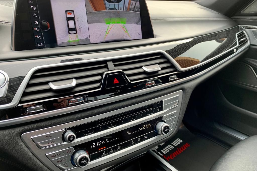 BMW 730 xDrive 2016 photo 18
