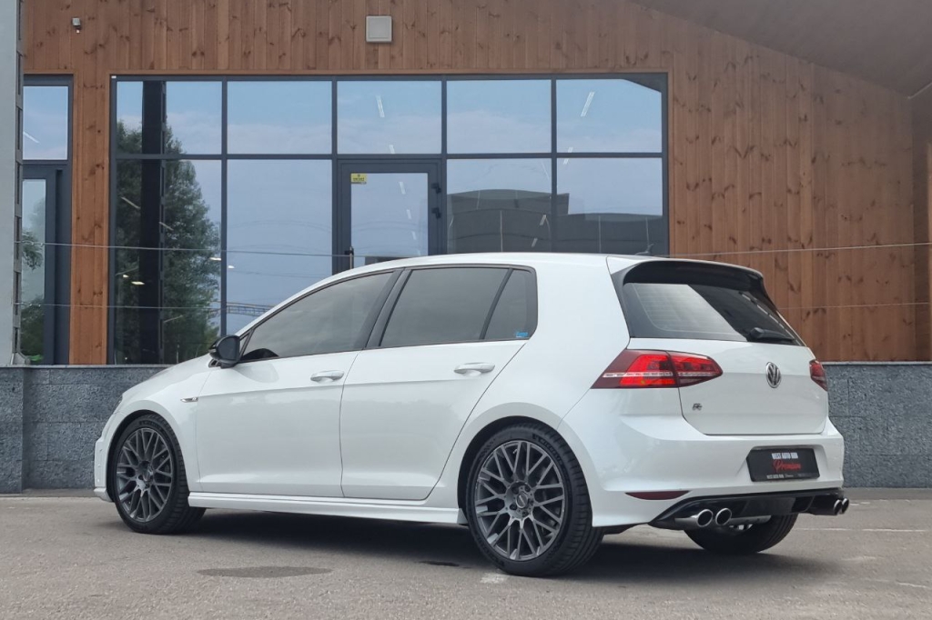 Volkswagen Golf R 2016 фото 5