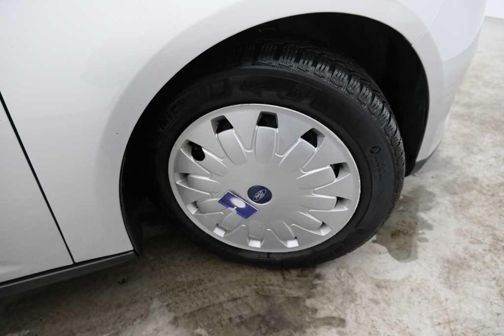 Ford Focus Tunier 2017 photo 37