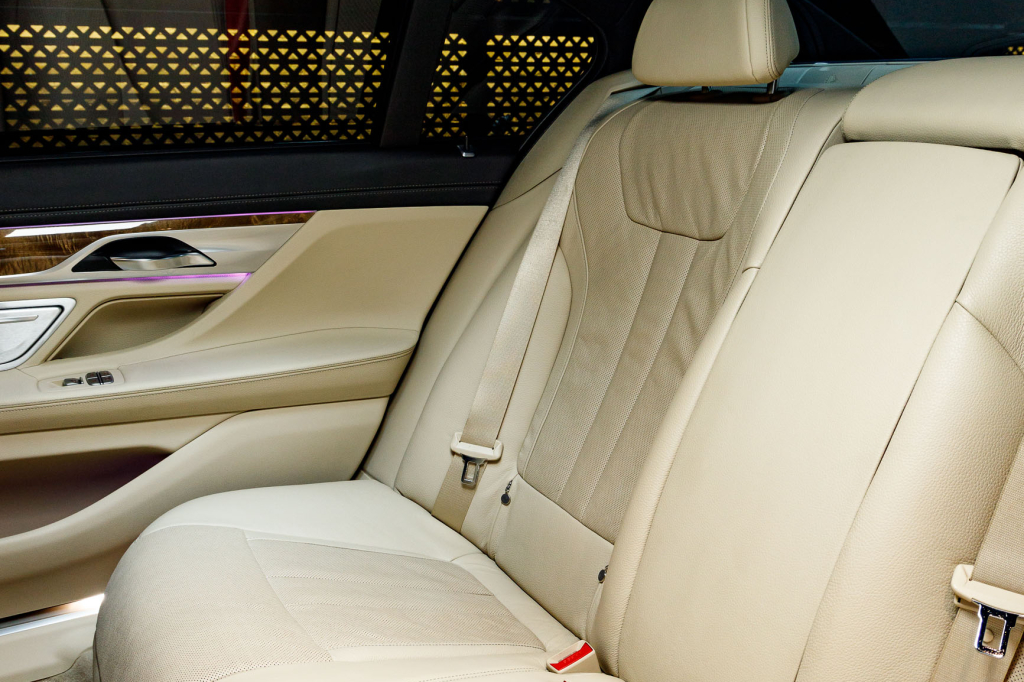 BMW 740 2016 photo 39