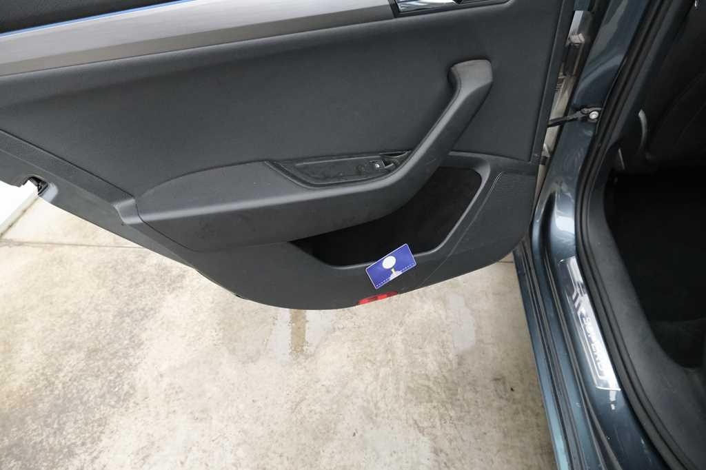 Skoda Superb Combi 2016 фото 86