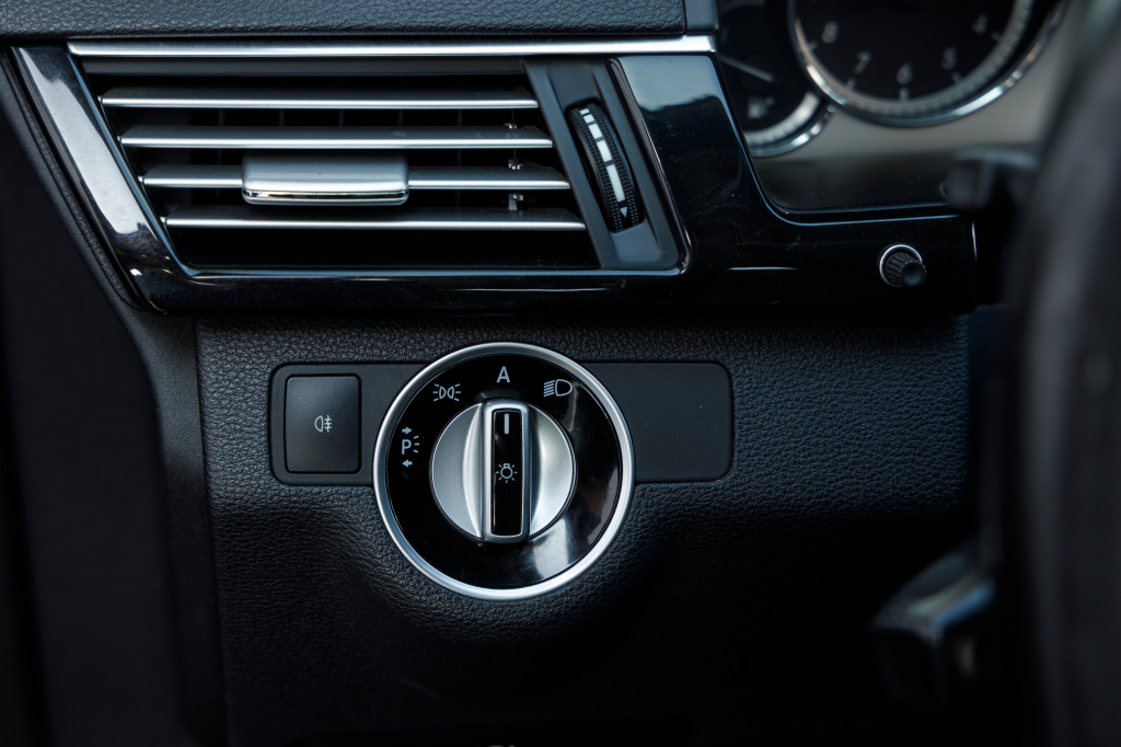 Mercedes-Benz E 250 E250 CDI 2010 photo 15