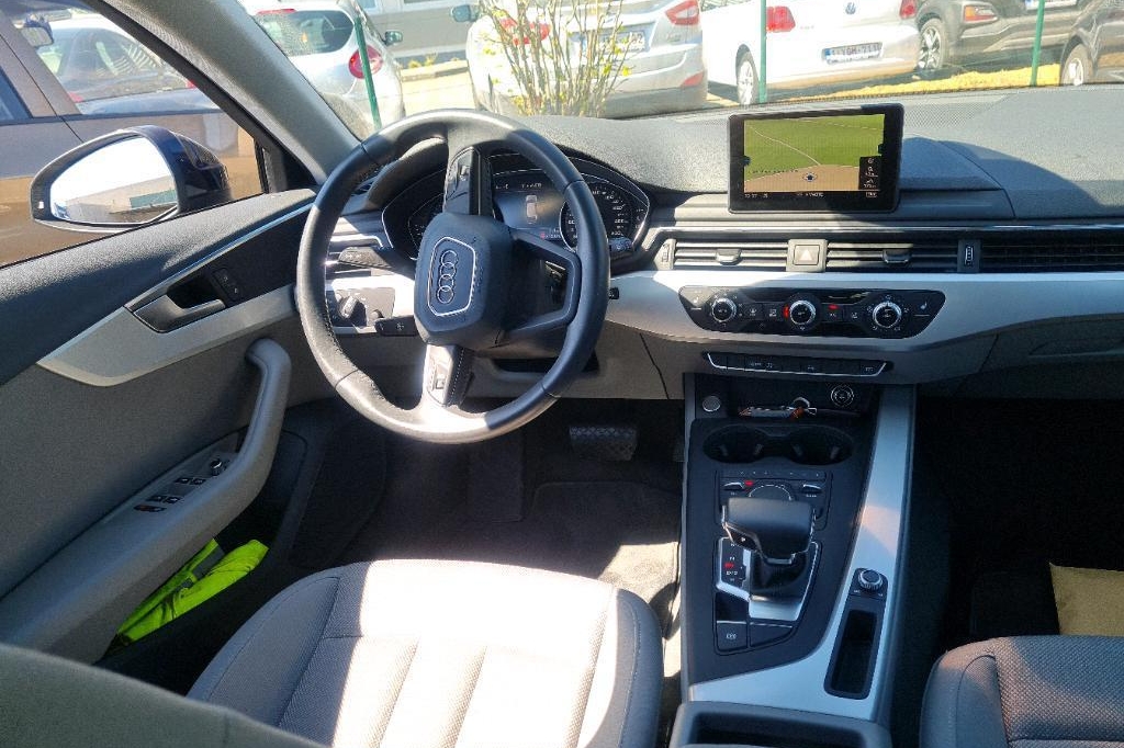 Audi A4 Avant 2018 фото 6