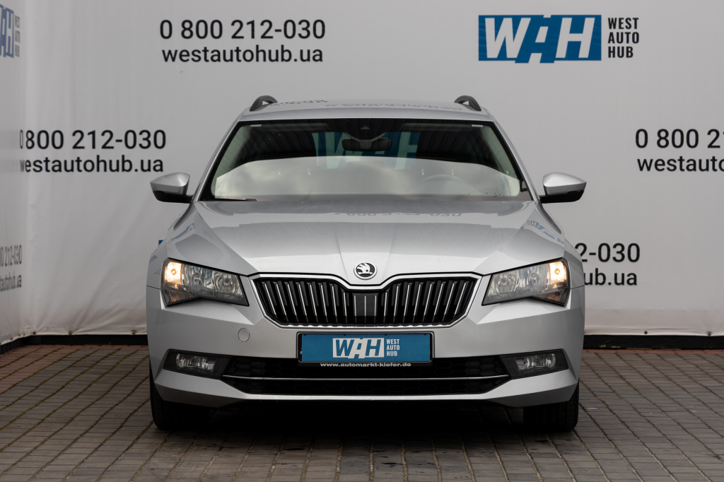 Skoda Superb 2016 фото 27
