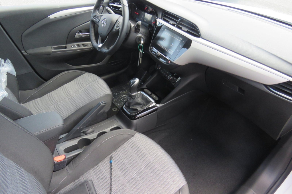 Opel Corsa 2021 фото 2