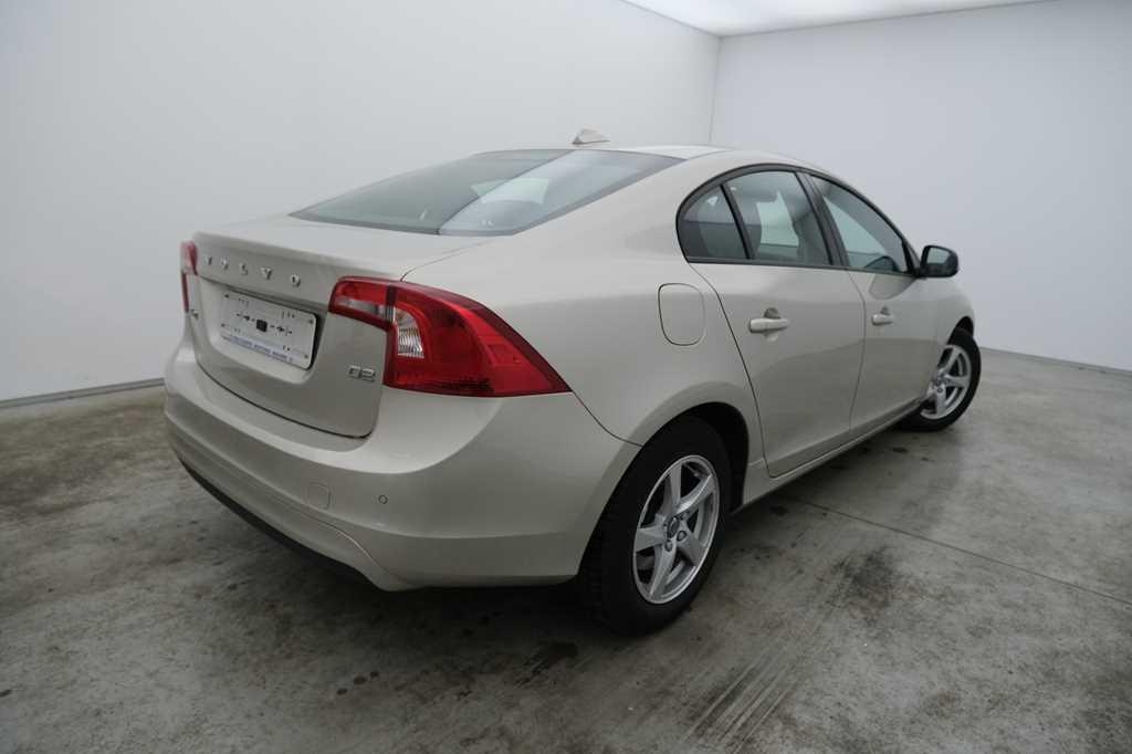 Volvo S60 2017 фото 2