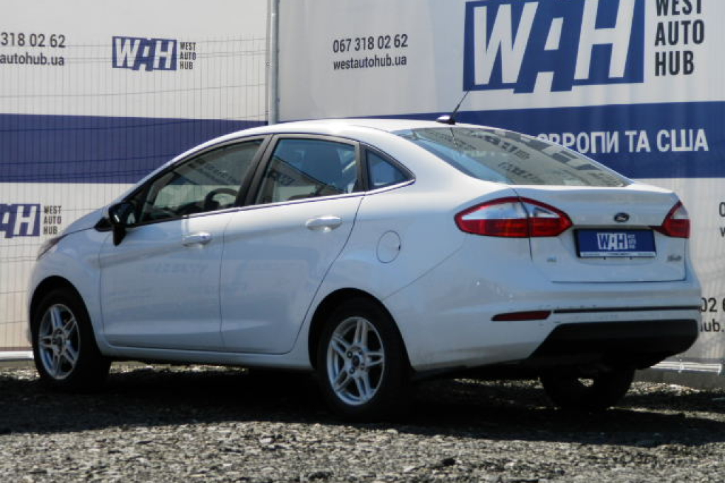 Ford Fiesta 2017 фото 4