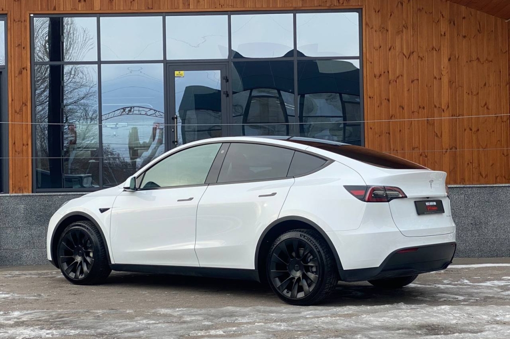Tesla Model Y Long Range 2022 фото 3