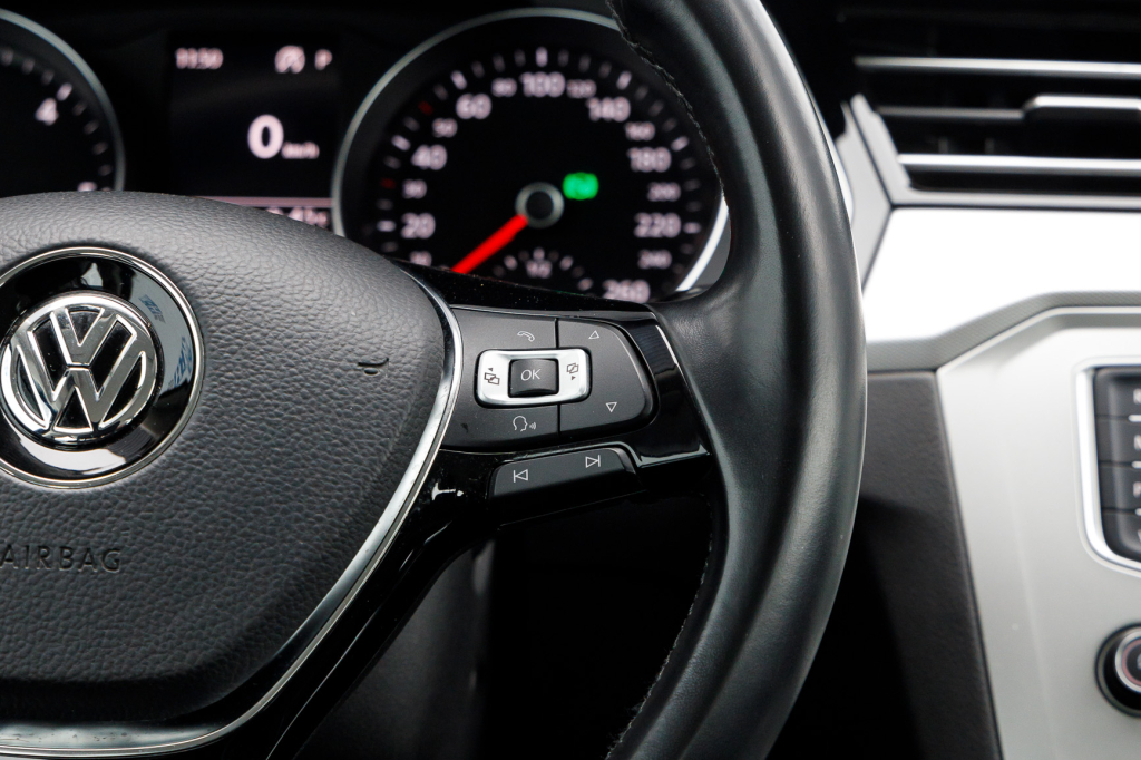 Volkswagen Passat B8 2017 фото 17