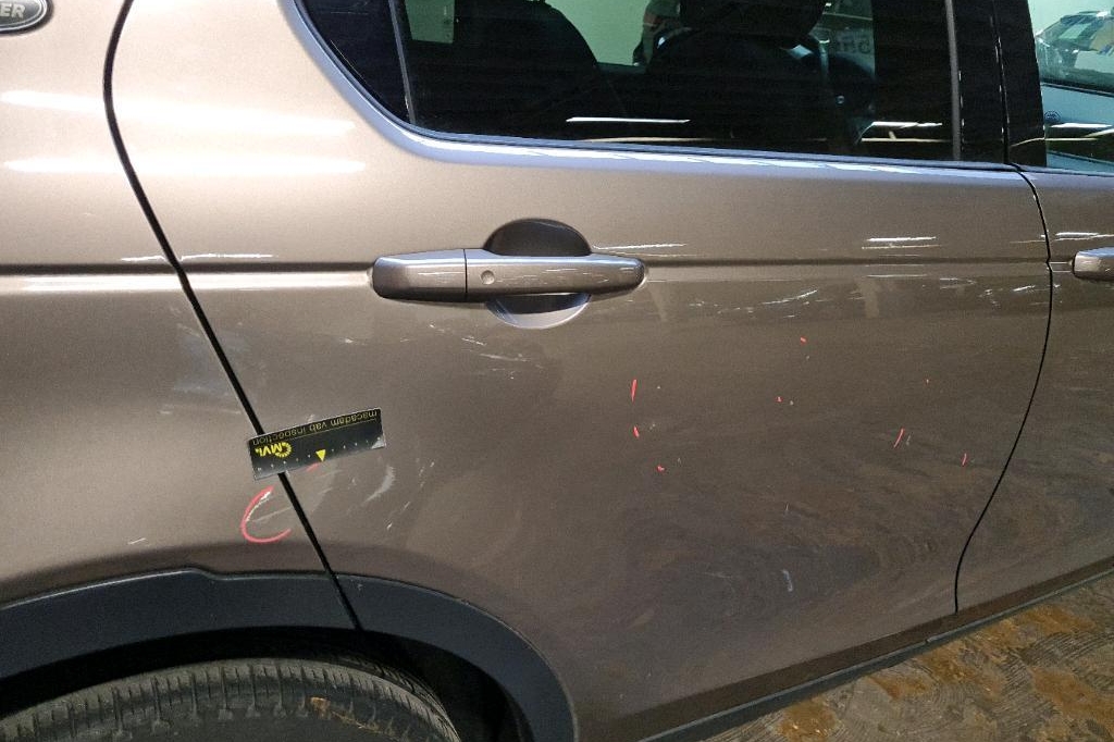 Land Rover Discovery Sport 2017 фото 45