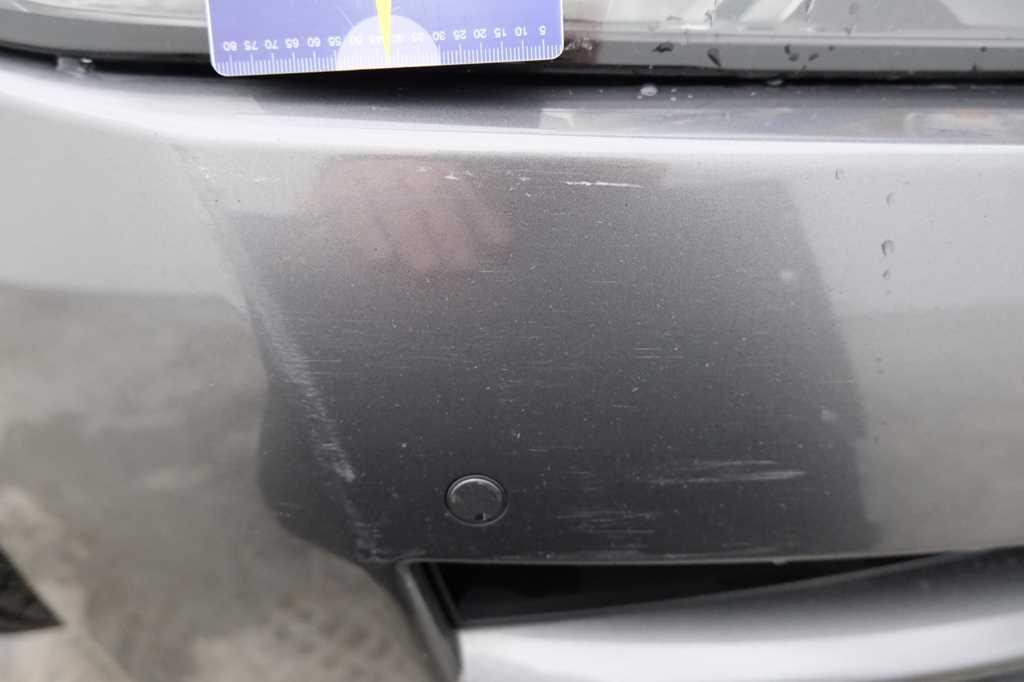 Jaguar XE 2015 photo 36