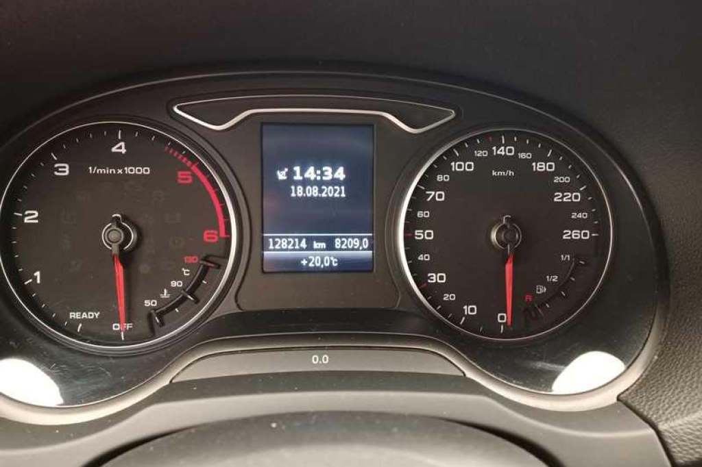 Audi A3 2017 photo 2