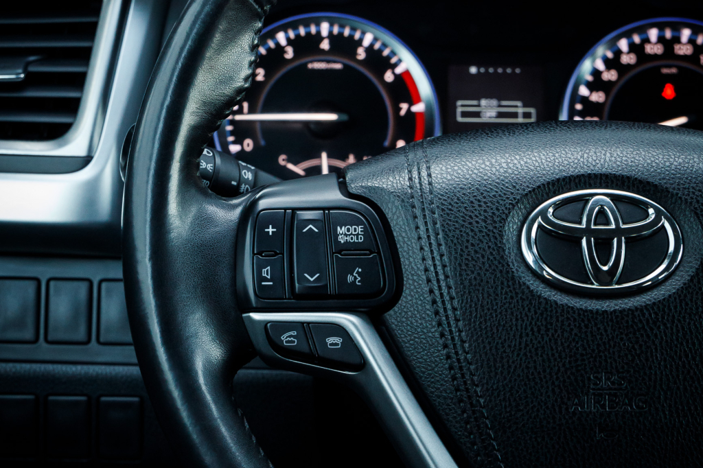 Toyota Highlander 2015 фото 15
