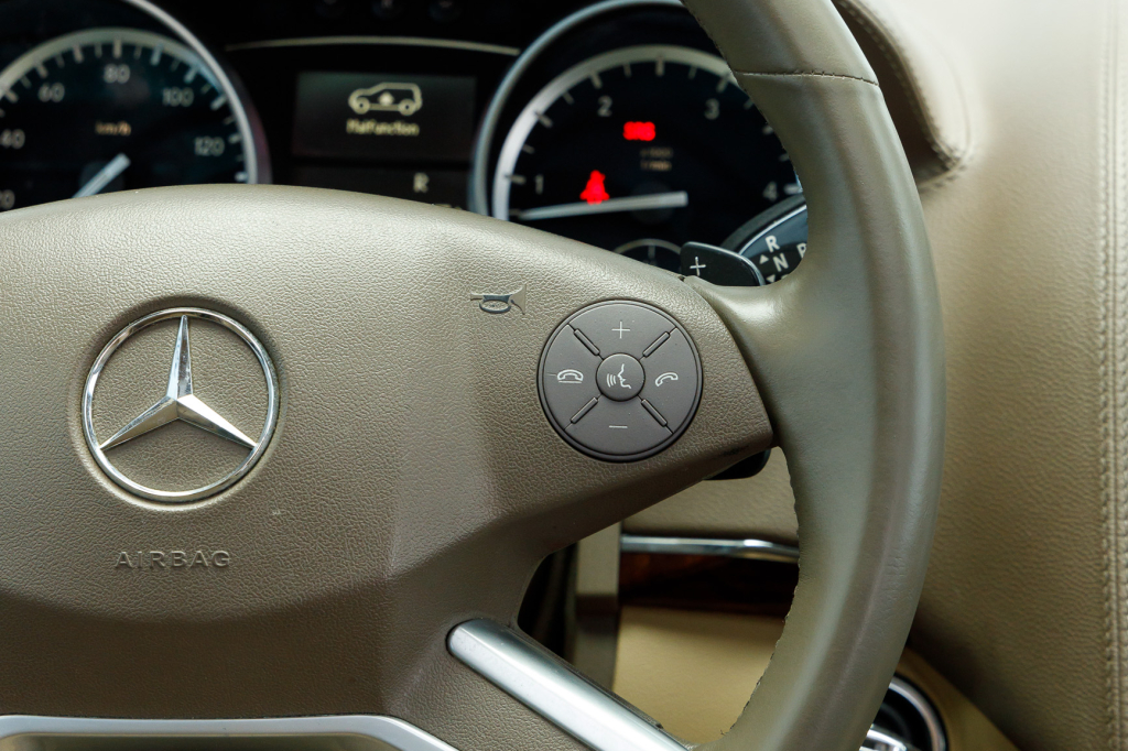 Mercedes-Benz GL 350 Bluetec 2011 photo 16