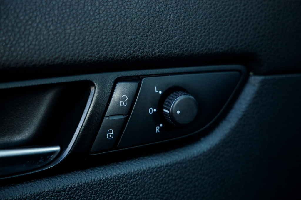 Volkswagen Passat (NMS) S 2014 photo 18