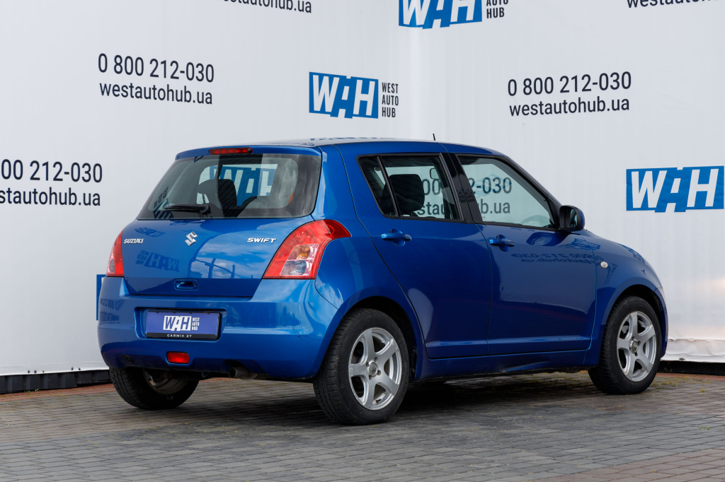 Suzuki Swift 2010 фото 3