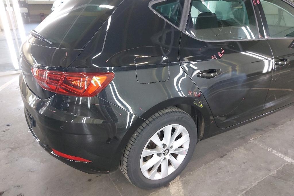 SEAT Leon 2019 фото 16