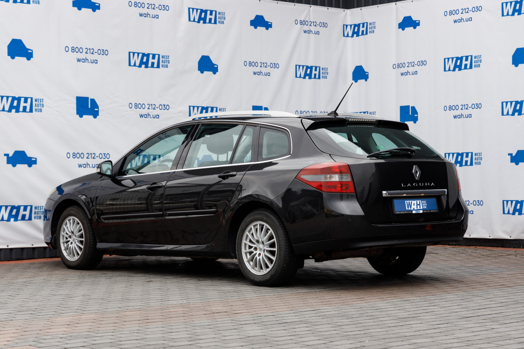 Renault Laguna III 2011 фото 2