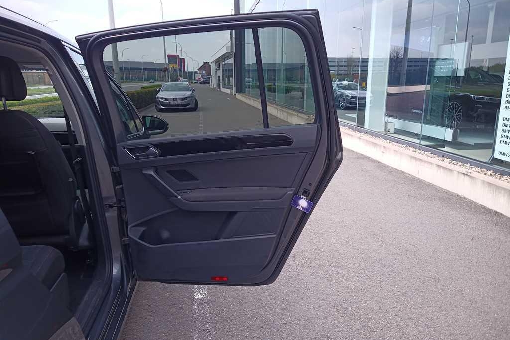 Volkswagen Touran 2017 фото 11