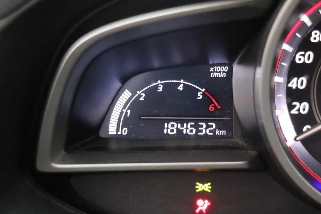 Mazda 3 2015 фото 7