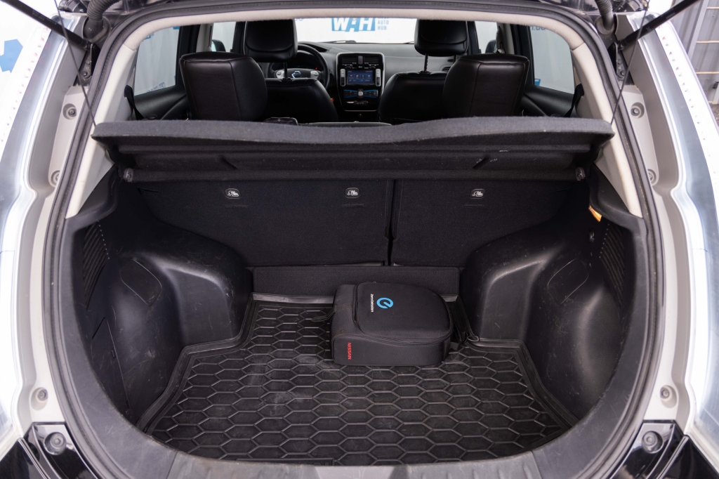 Nissan Leaf 2013 фото 28