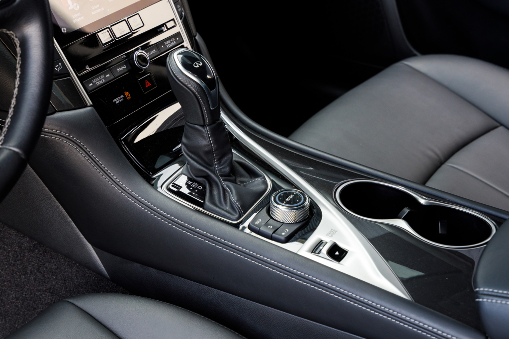 Infiniti Q50 фото 16