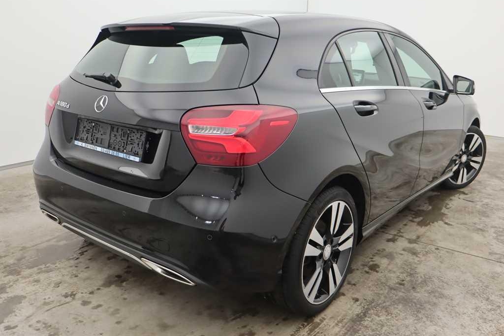 Mercedes-Benz A-Klasse 2017 photo 3
