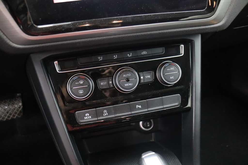 Volkswagen Touran 2019 фото 18