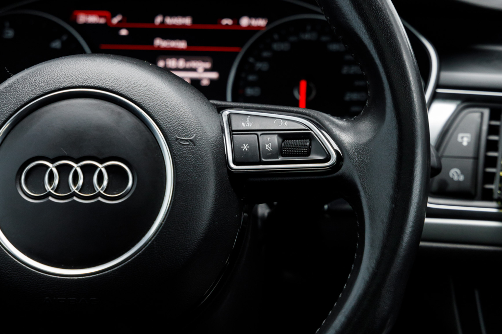 Audi A6 Avant 3.0 TDI 2015 photo 9