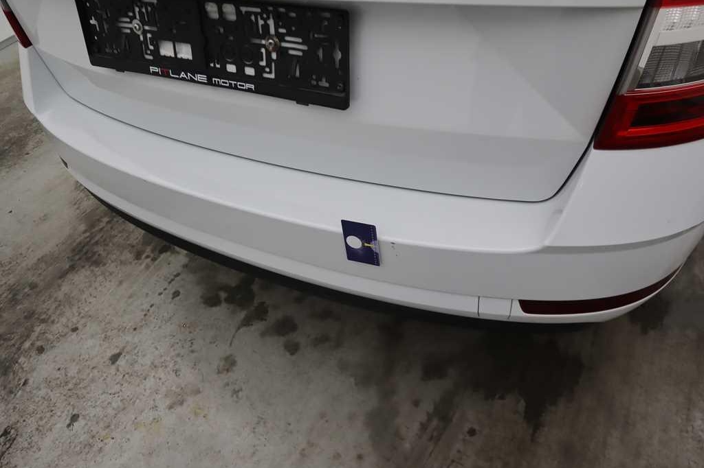 Skoda Octavia Combi 2017 photo 9