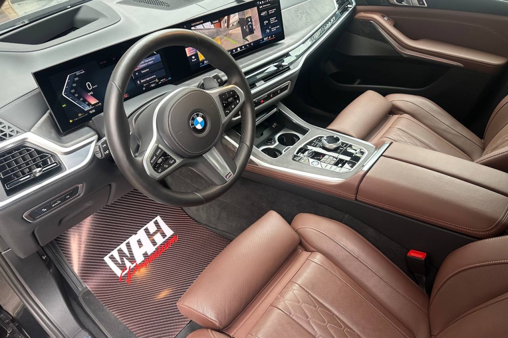 BMW X7 40d 2024 фото BMW X7 40d 2024 фото 10