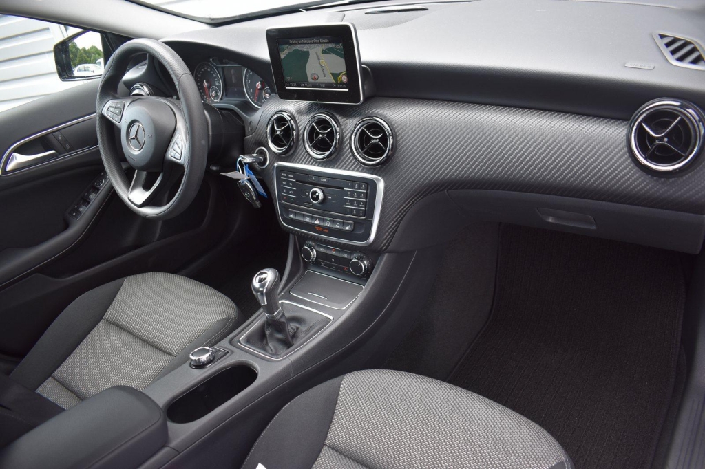 Mercedes-Benz GLA-Class 2019 photo 5