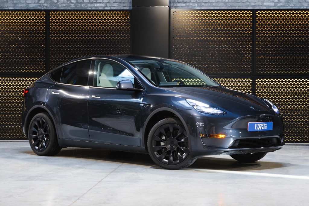 Tesla Model Y Long Range 2024 фото Tesla Model Y Long Range 2024 фото 4