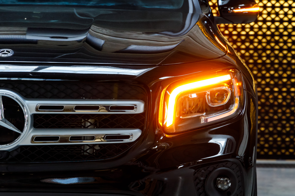 Mercedes-Benz GLB-Class 250 2020 photo 7