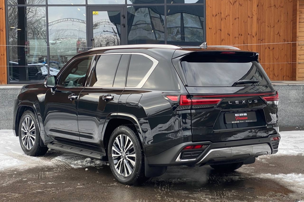 Lexus LX 500d 2022 фото 3