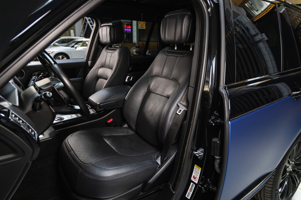Land Rover Range Rover 2018 фото Land Rover Range Rover 2018 фото 19