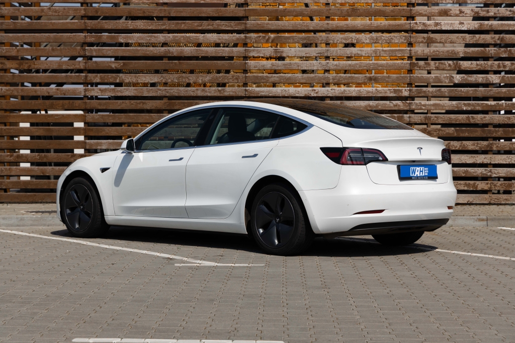 Tesla Model 3 Standart Plus 2019 фото 9