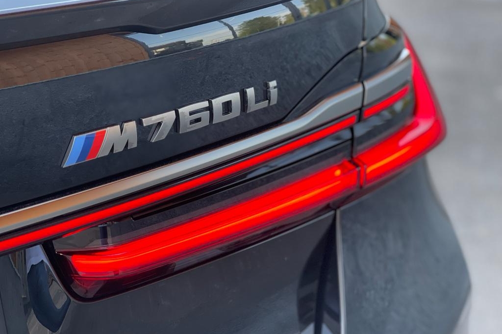 BMW 760 Long XDrive 2022 фото 6