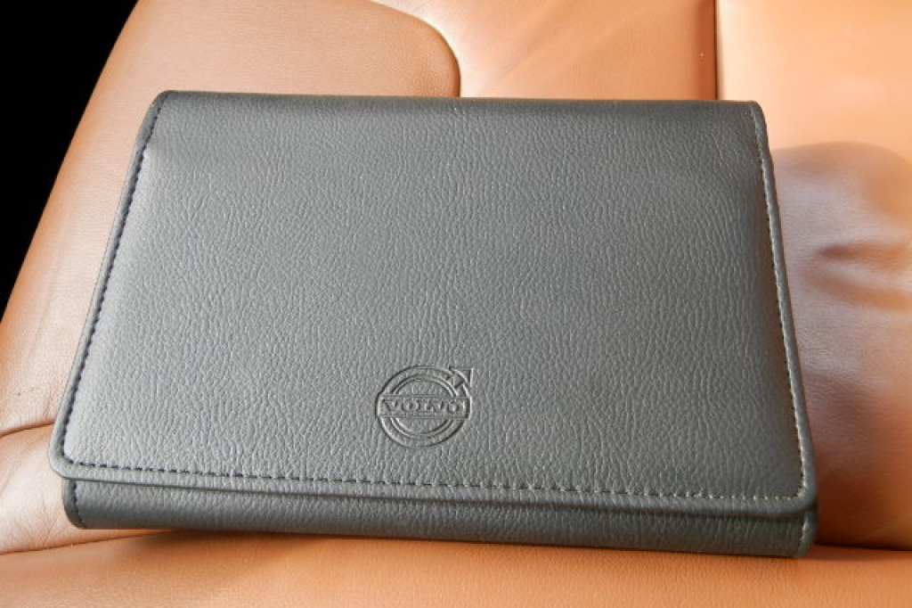 Volvo V60 2012 фото 7