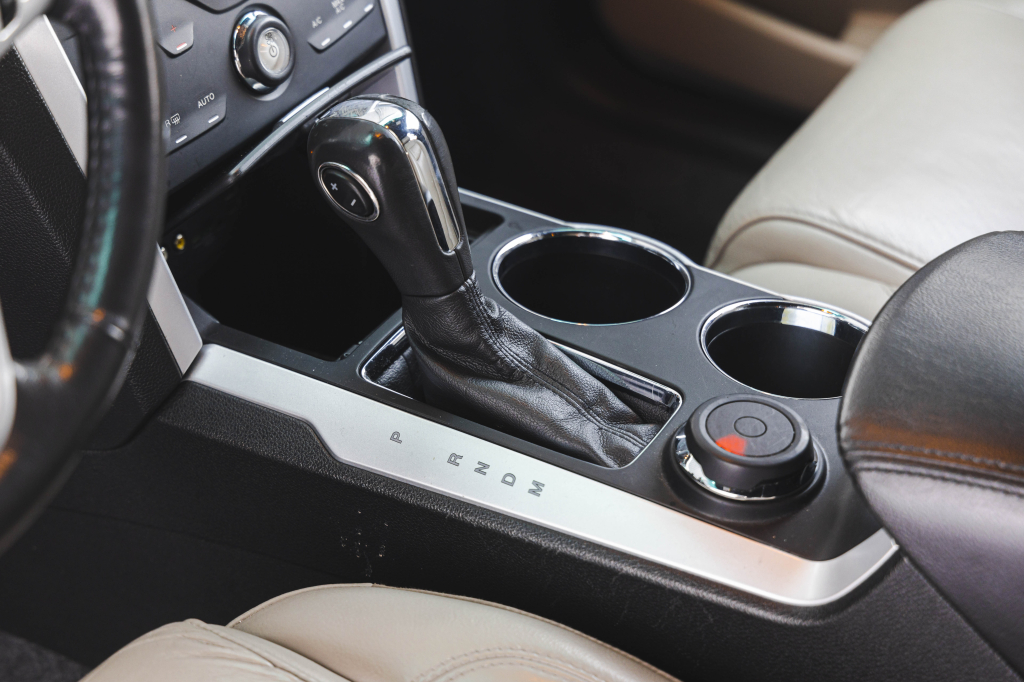 Ford Explorer XLT 2011 photo 28