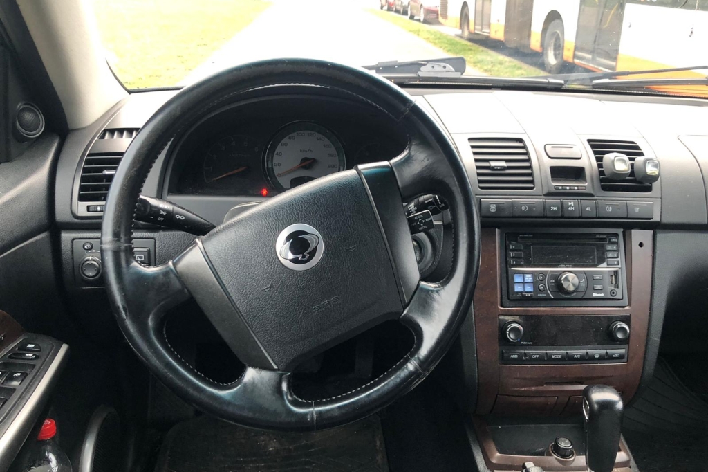 SsangYong Rexton 2005 photo 3