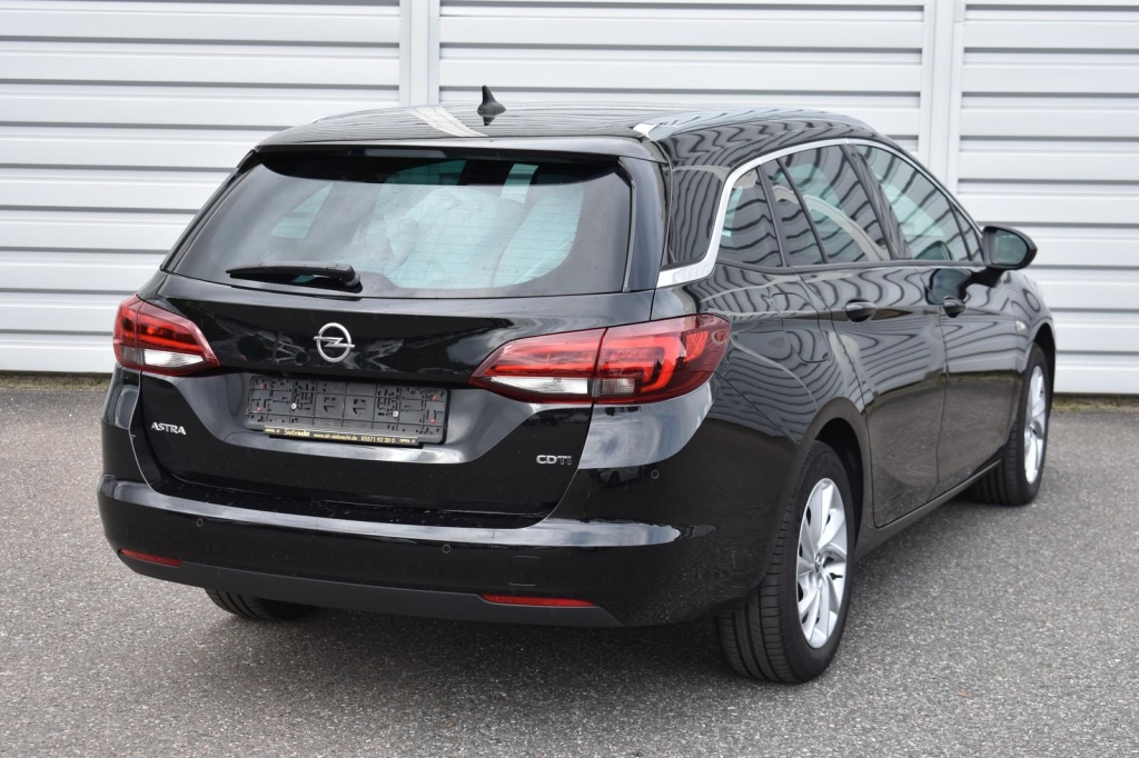 Opel Astra Sports Tourer 2018 photo 4