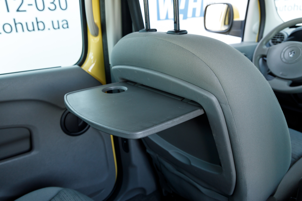 Renault Kangoo пасс. 2009 фото 14