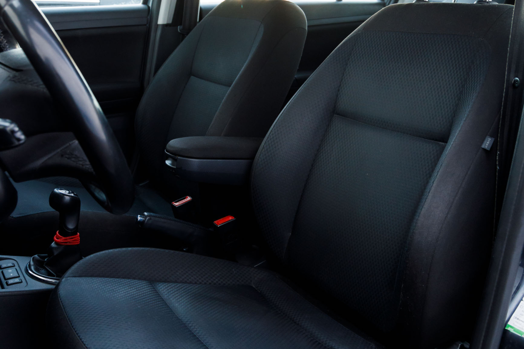 Skoda Fabia 2011 фото 12