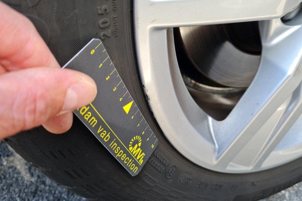 Audi A4 Avant 2017 фото 13