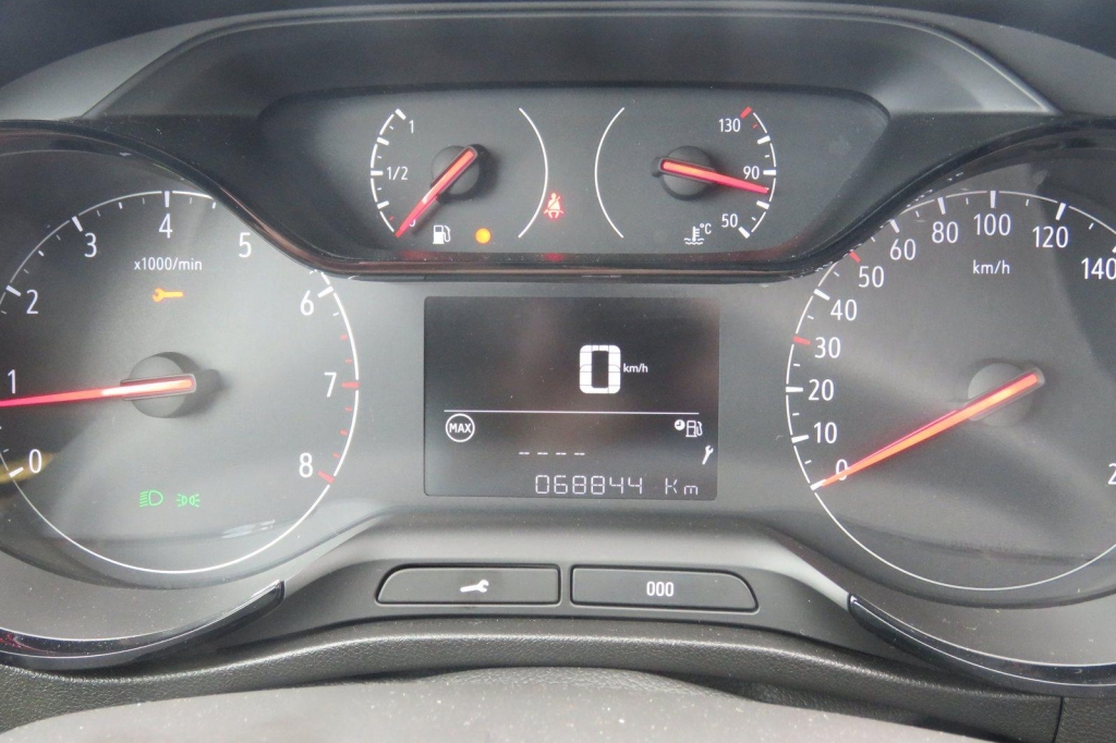 Opel Crossland X 2019 фото 6