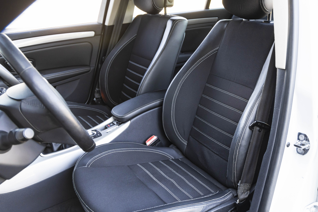 Renault Laguna 2014 photo 14