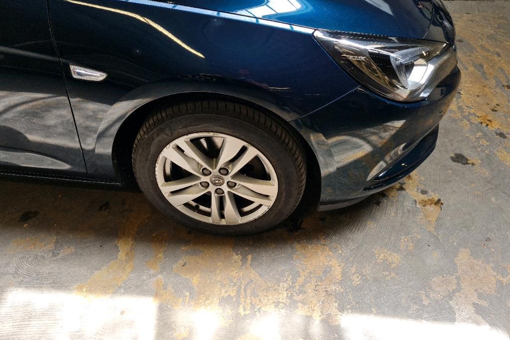 Opel Astra Sports Tourer 2017 photo 16